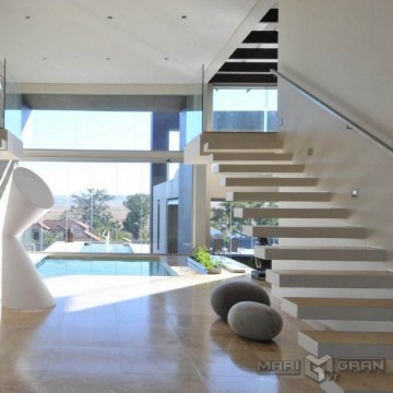 сходи з мрамору 138